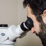 Using the microscope with the eye shields