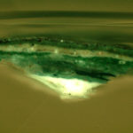 Paint chip cross section, fluorescence, Royal Blue. #1951.49.