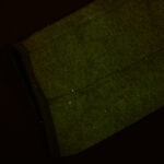 Fleece jacket, fluorescence under blue light